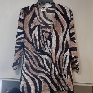 Chicos Lightweight  Blouse/ Blazer Size 2